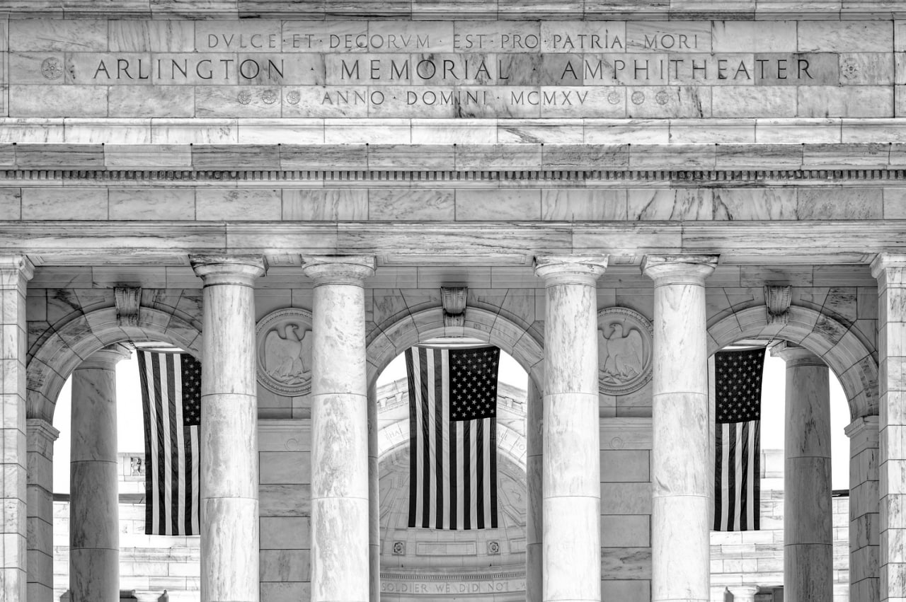 arlington memorial amphitheater سیاه و سفید