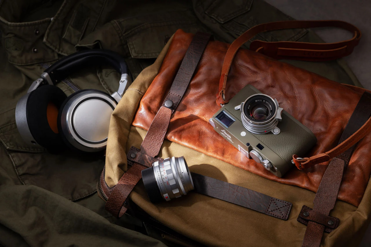 دوربین زیتونی لایکا