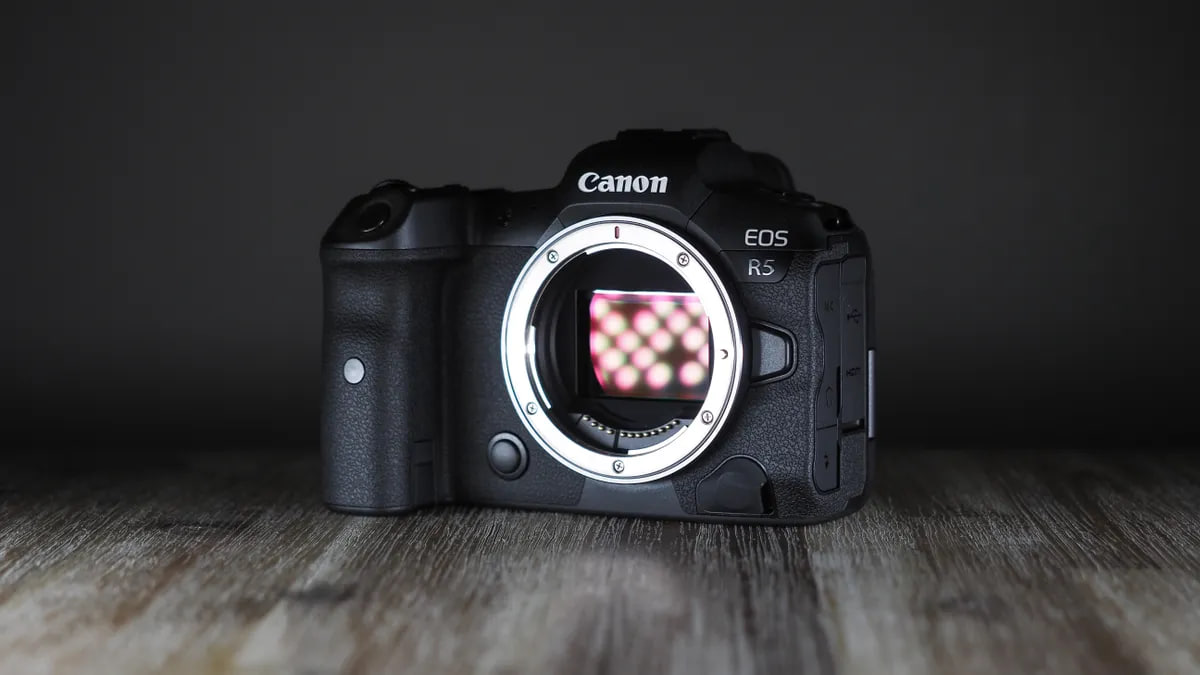 دوربین Canon EOS R5